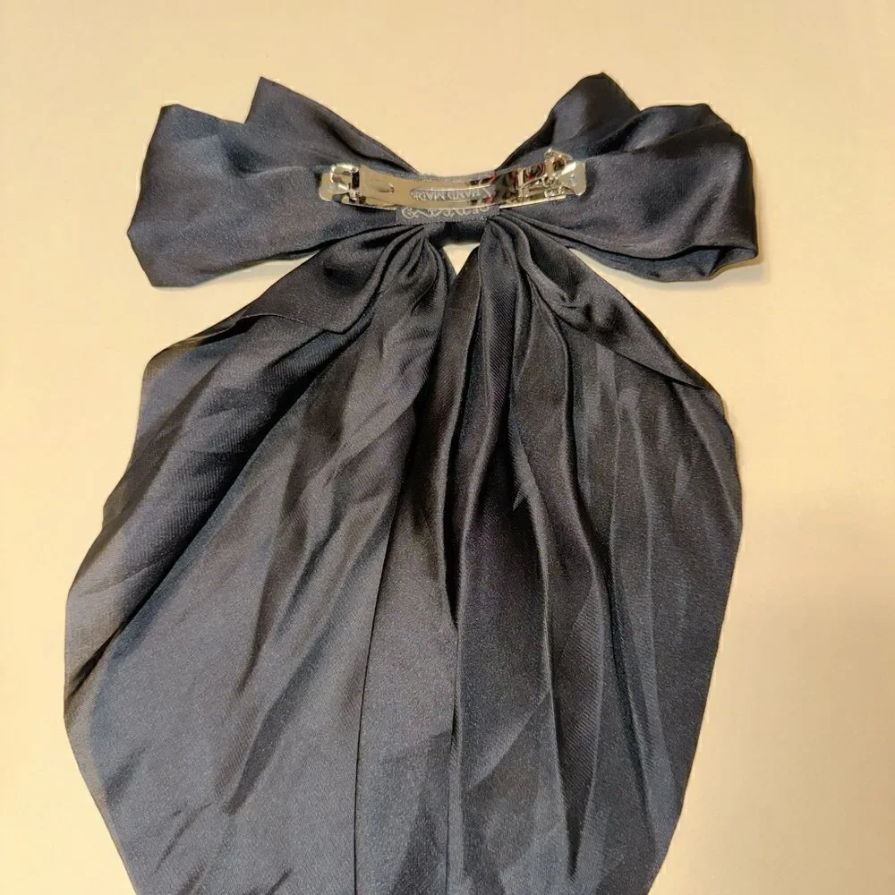 Bow hair clips M670